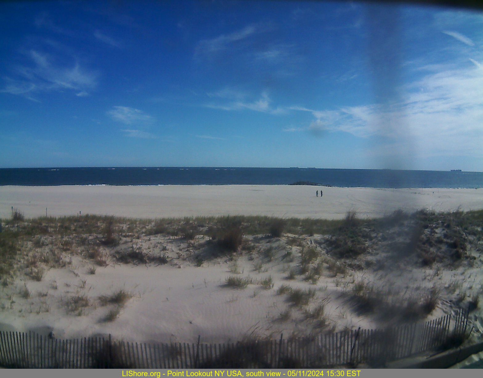 Webcam thumbnail of Point Lookout Beach - south view